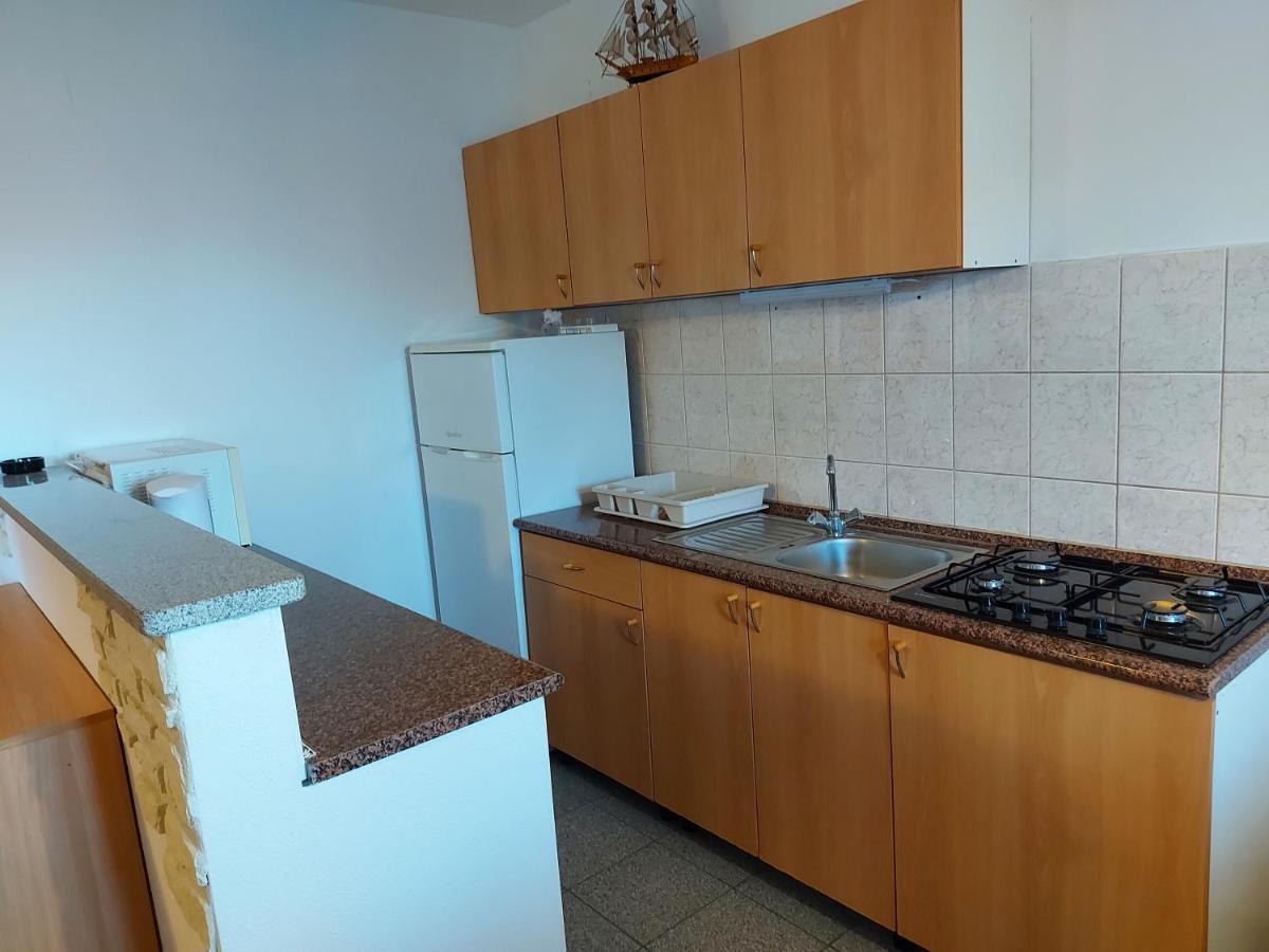 Apartmani Tatjana Okrug Gornji Exterior foto