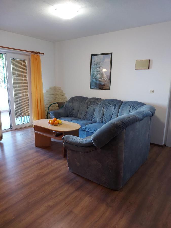 Apartmani Tatjana Okrug Gornji Exterior foto
