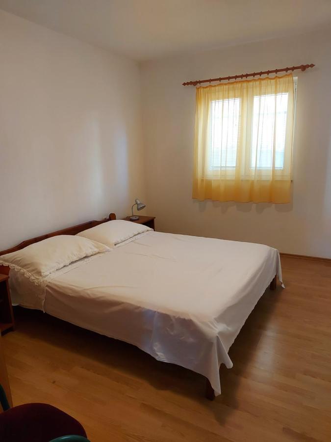 Apartmani Tatjana Okrug Gornji Exterior foto