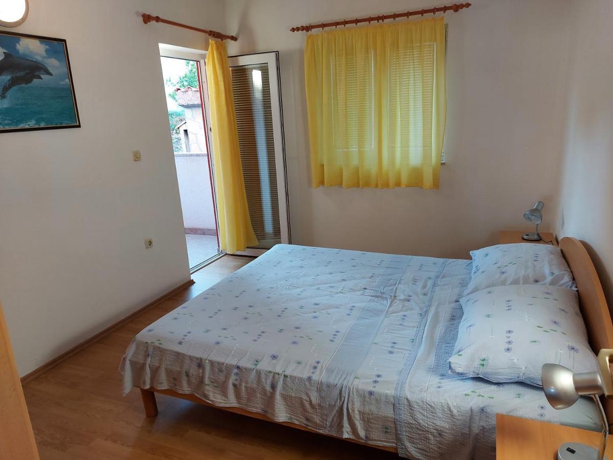 Apartmani Tatjana Okrug Gornji Exterior foto